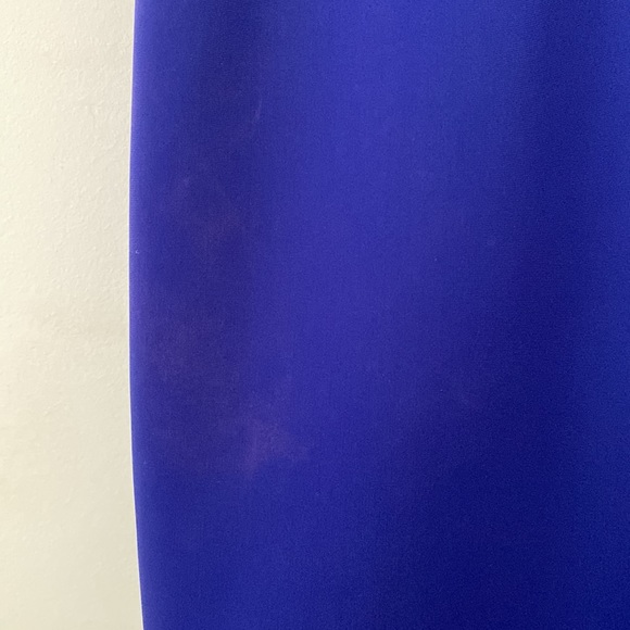 Blue pencil skirt with slit - Picture 8 of 9